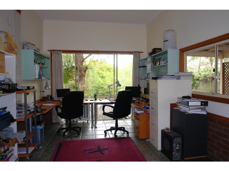 17 Wandoo Ct, Karana Downs QLD 4306